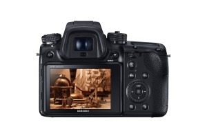 SAMSUNG NX1