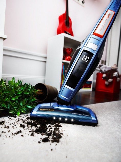 Aspiradora escoba Electrolux UltraPower ZB5011- Precios y opiniones