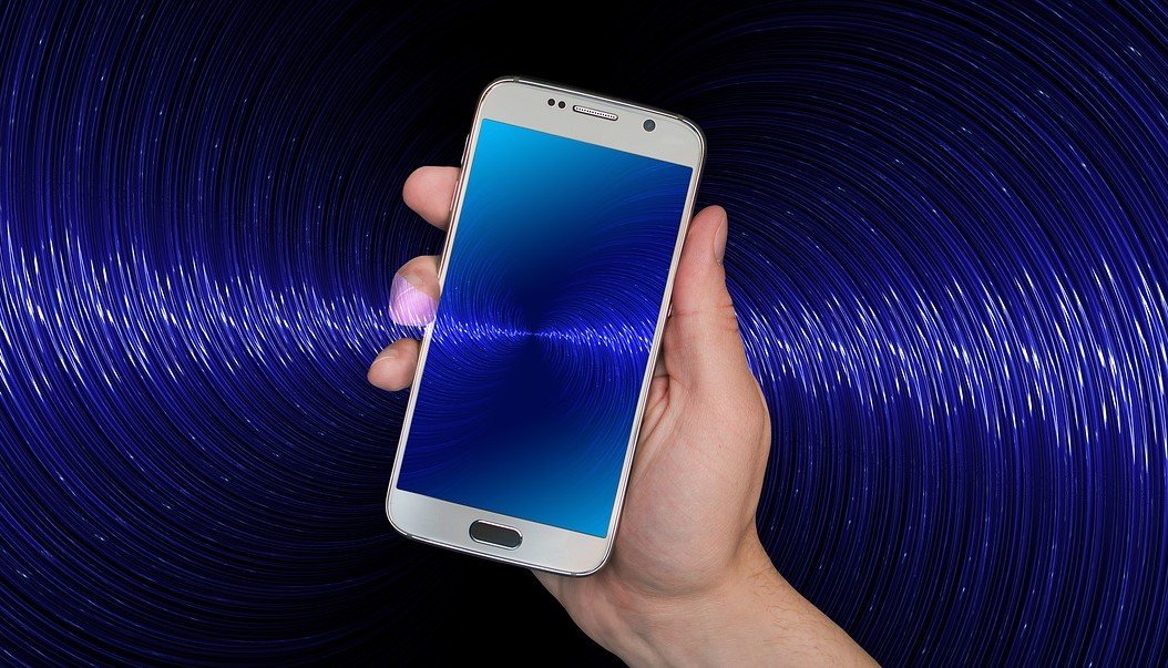 Un smartphone con conectividad Bluetooth. (De: Pixabay)